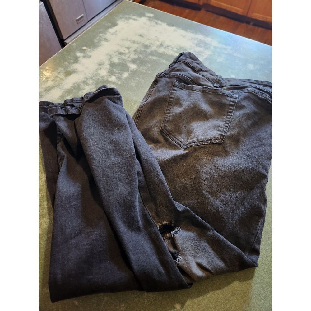 Torrid black distressed jeans sz 26 short